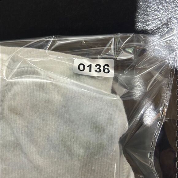 A & F Boyfriend Tee - Picture 5 of 5